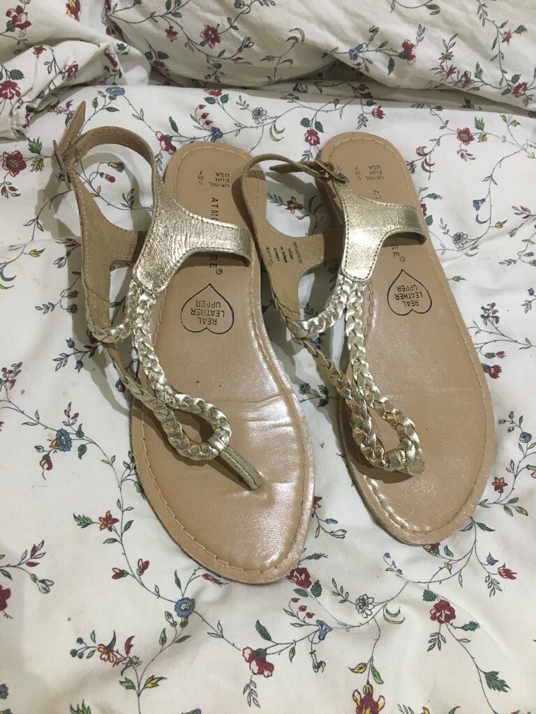 ladies gold sandals size 5